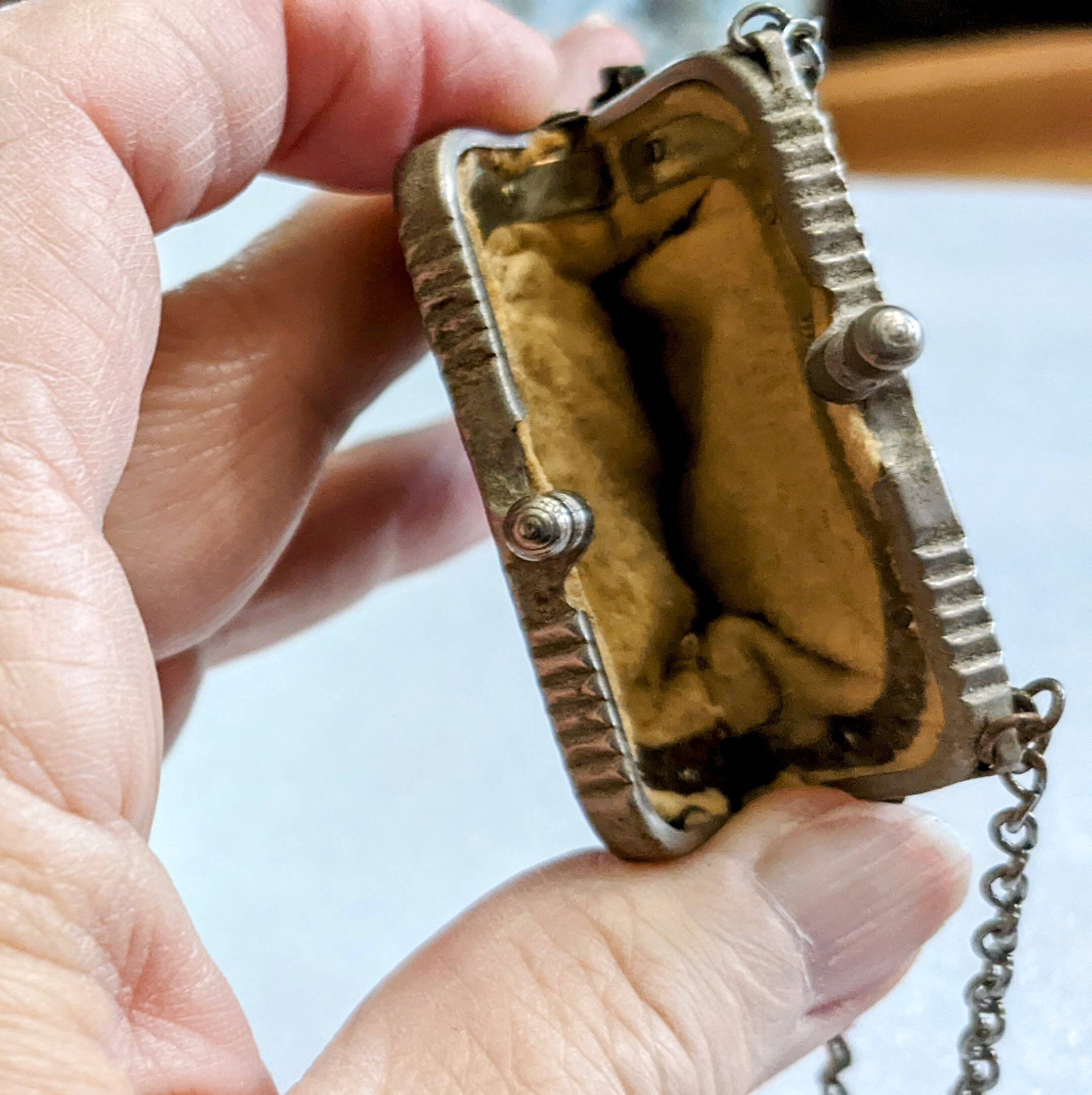 Accessoire pour Poupée Ancienne - Sac Miniature en Cuir | UK