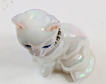 Fenton- Opalescent - Glass- Cat- Hand Painted - Artist Signed