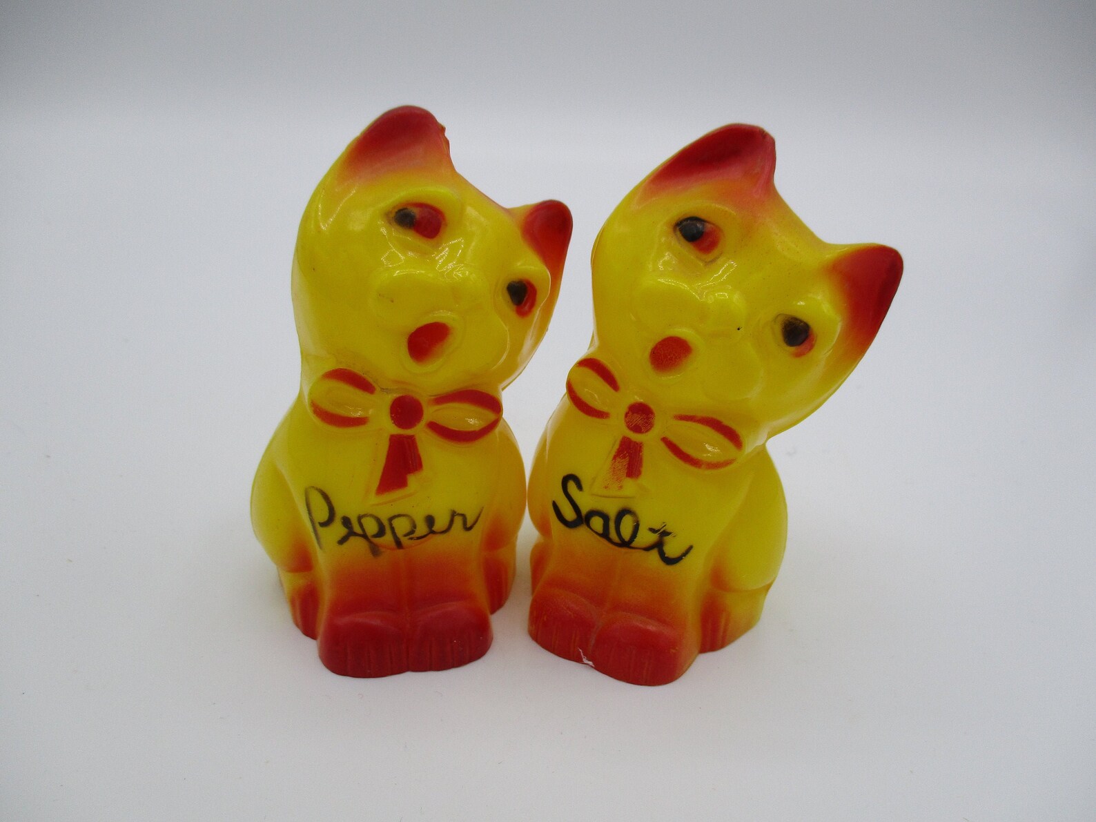 Antique Salt and Pepper Shakers Catskittens Vintage Kitchen Etsy