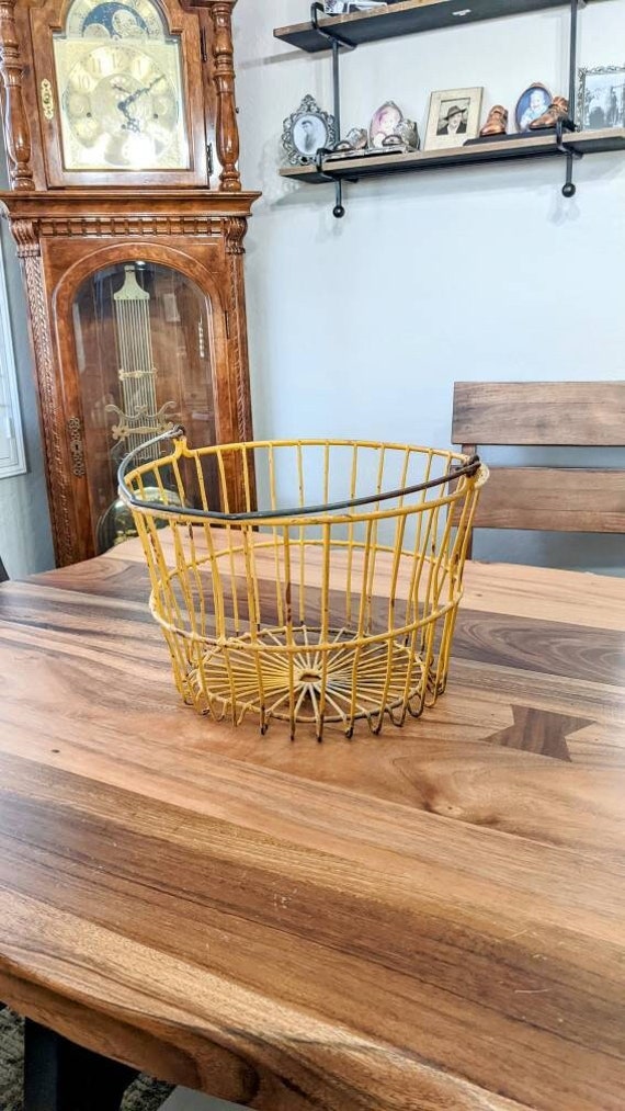 Antique- Egg -basket- Primitive- Yellow- Chippy- Farmhouse