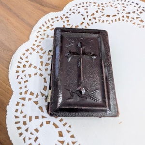 Rare- Antique- Book- Virgin Mary- Prayer- Leather- Gilded- Religious- Spiritual- Catholic- Limoges- Sept.- 1900-  French- Hard Cover- Small