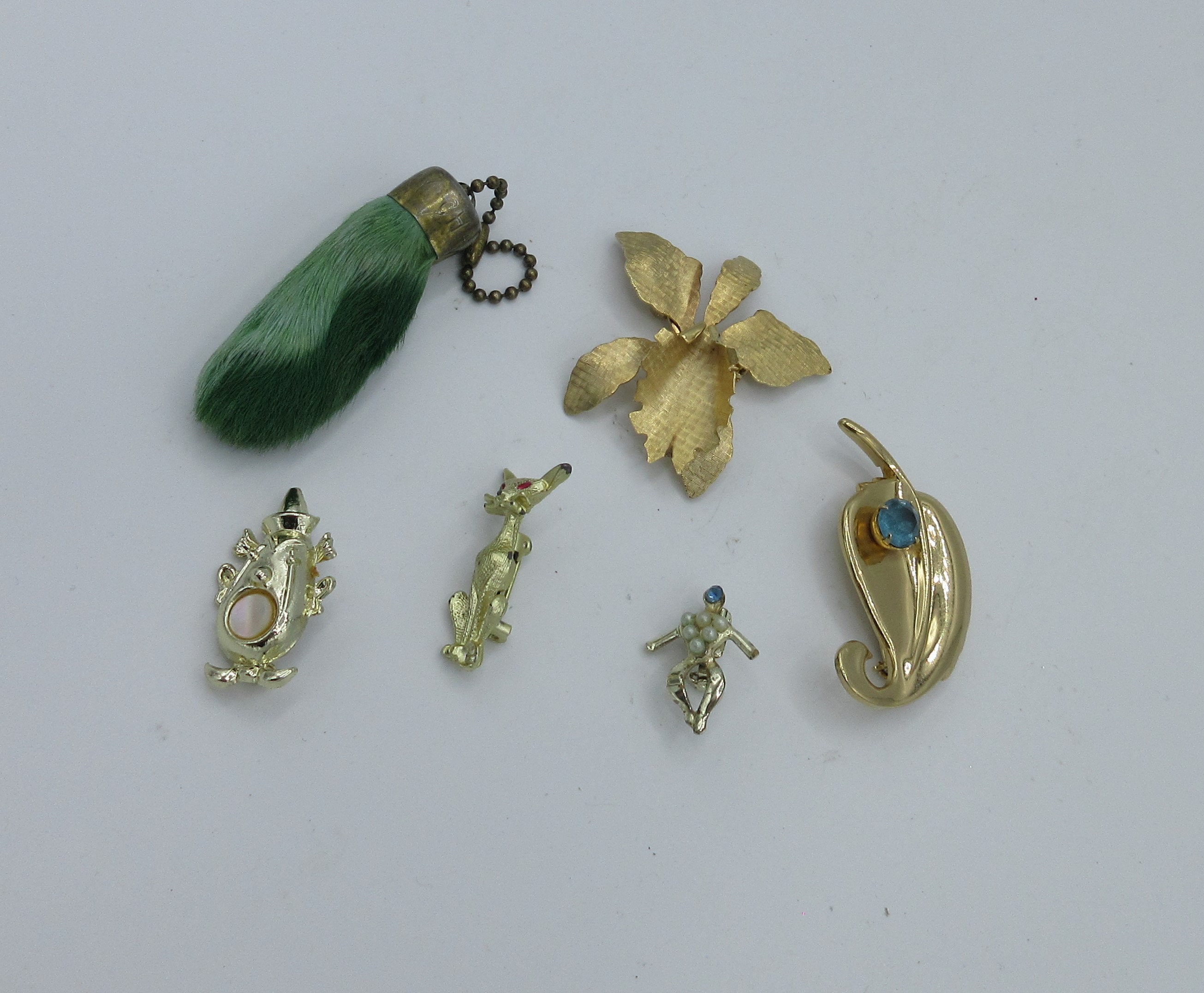 Vintage Jewelry Lot Brooches Costume Craft Jewelry Etsy Vintage Jewelry Lot Brooches Costume Craft Jewelry Etsy
