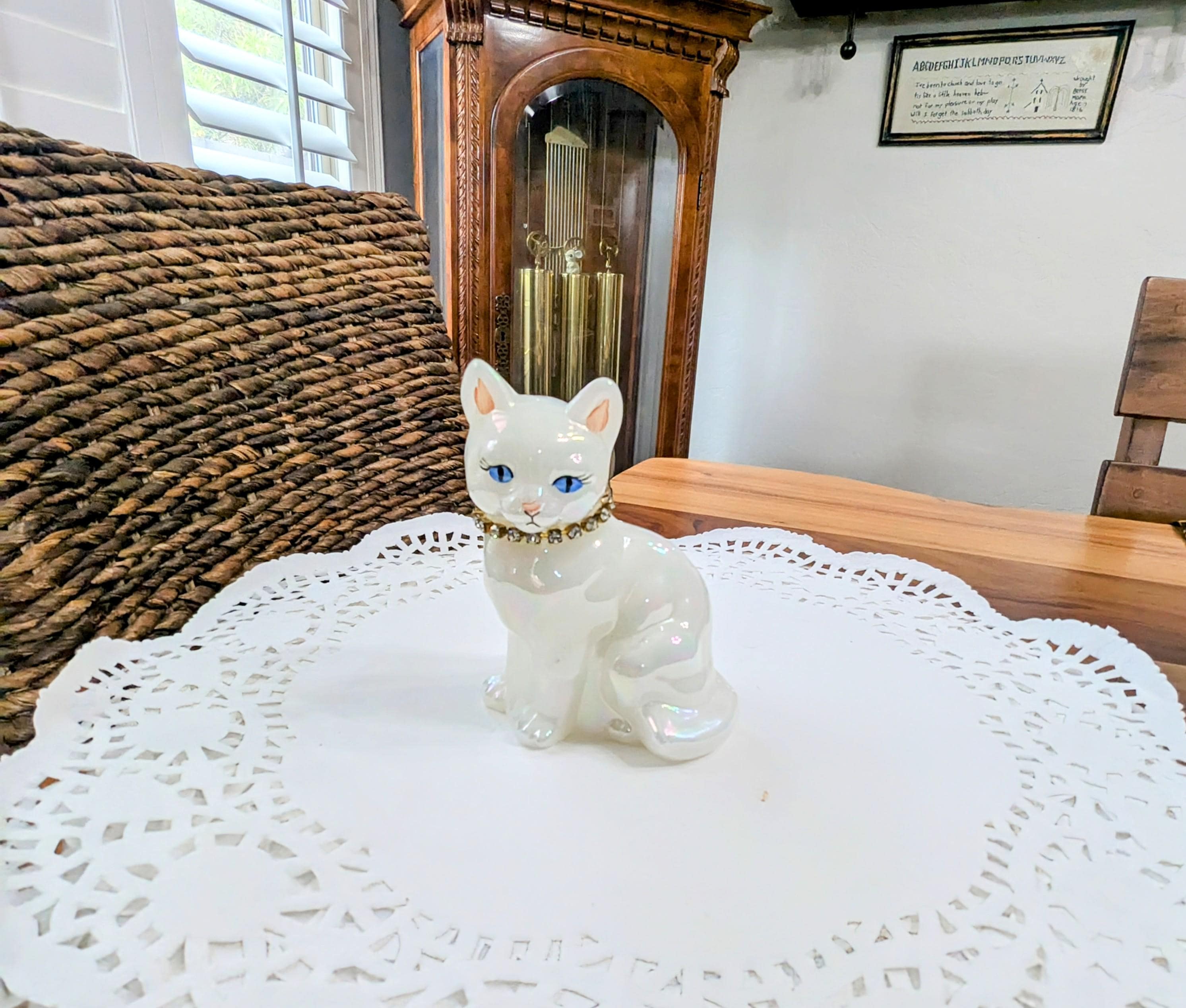 Fenton- Opalescent - Glass- Cat- Hand Painted - Artist Signed