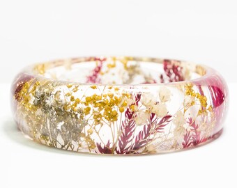 Handmade real flower resin bracelet with red pine ferns, gold and silver baby's breath. Christmas bracelet for women, nature jewelry gifts