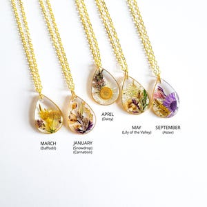 Geburtsmonat Blumen-Halskette, einzigartiges Geschenk für ihren Geburtstag, gepresste Blumenhalskette, getrocknete Blumen-Harz-Schmuck, botanischer Schmuck, Natur 
