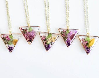 Personalized Birth Flower Necklace: Family Bouquet Pendant