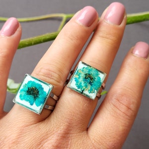 Turquoise real flower ring, resin flower ring, nature jewelry, cottage core jewelry, cottage core ring, nature inspired jewelry, gift image 4