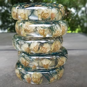 Real flower bracelet, nature plant bracelet, nature inspired bracelet, flower bangle, flower jewelry, plant mom gift, gift for her image 3