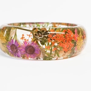 Unique gift for mom, mother's day gift, pressed flower bangle, real flower bracelet, nature jewelry, pressed flower jewelry, nature inspired image 5