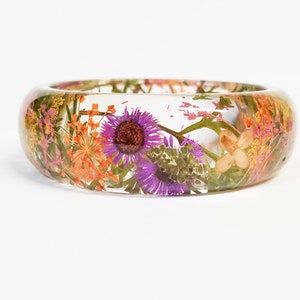 Unique gift for mom, mother's day gift, pressed flower bangle, real flower bracelet, nature jewelry, pressed flower jewelry, nature inspired image 6