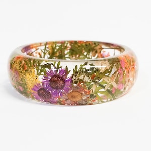 Unique gift for mom, mother's day gift, pressed flower bangle, real flower bracelet, nature jewelry, pressed flower jewelry, nature inspired image 3