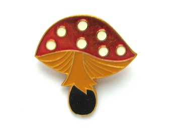 Pin de amanita mosca, insignia soviética, pin de hongo, insignia coleccionable vintage rara, pin, pin soviético, insignia soviética, hecho en la URSS, década de 1970