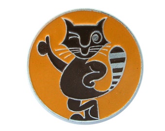 Cat, Cat Pin, Vintage metal badge, Soviet Vintage Pin, Round Pin, Children Pin, Vintage Badge, Soviet Pin, USSR, 80s