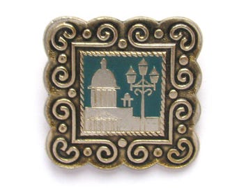 Leningrad, Soviet Brooch, Badge, Saint Petersburg, Vintage collectible Pin,  USSR, 80s