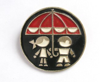 Umbrella Pin, Girl and boy standing under umbrella Pin, Vintage badge, Child, Rare Soviet Vintage Pin, Vintage Badge, Made in USSR, 1980s