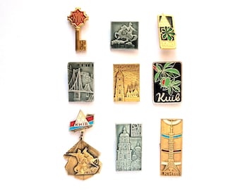 Kyiv vintage enamel pins, Pick from Set, Ukraine travel souvenir badges, Capital of Ukraine, Historical architecture, 1970s-1980s