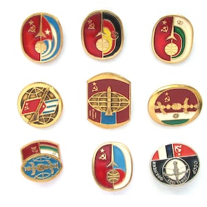 Pin espacial soviético, insignias, selección del set, Cosmos, pin Interkosmos, Alemania, pin de cohete, insignia coleccionable vintage, pin soviético, hecho en la URSS