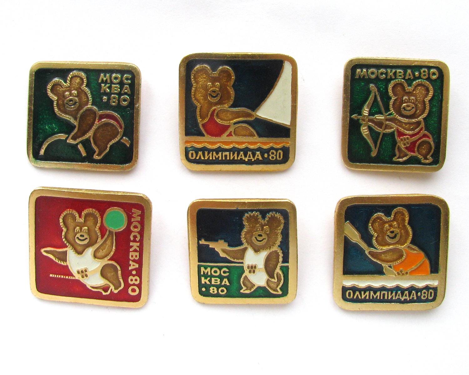 Ours Mischka mascotte olympique Mischa pin's Moscou 1980