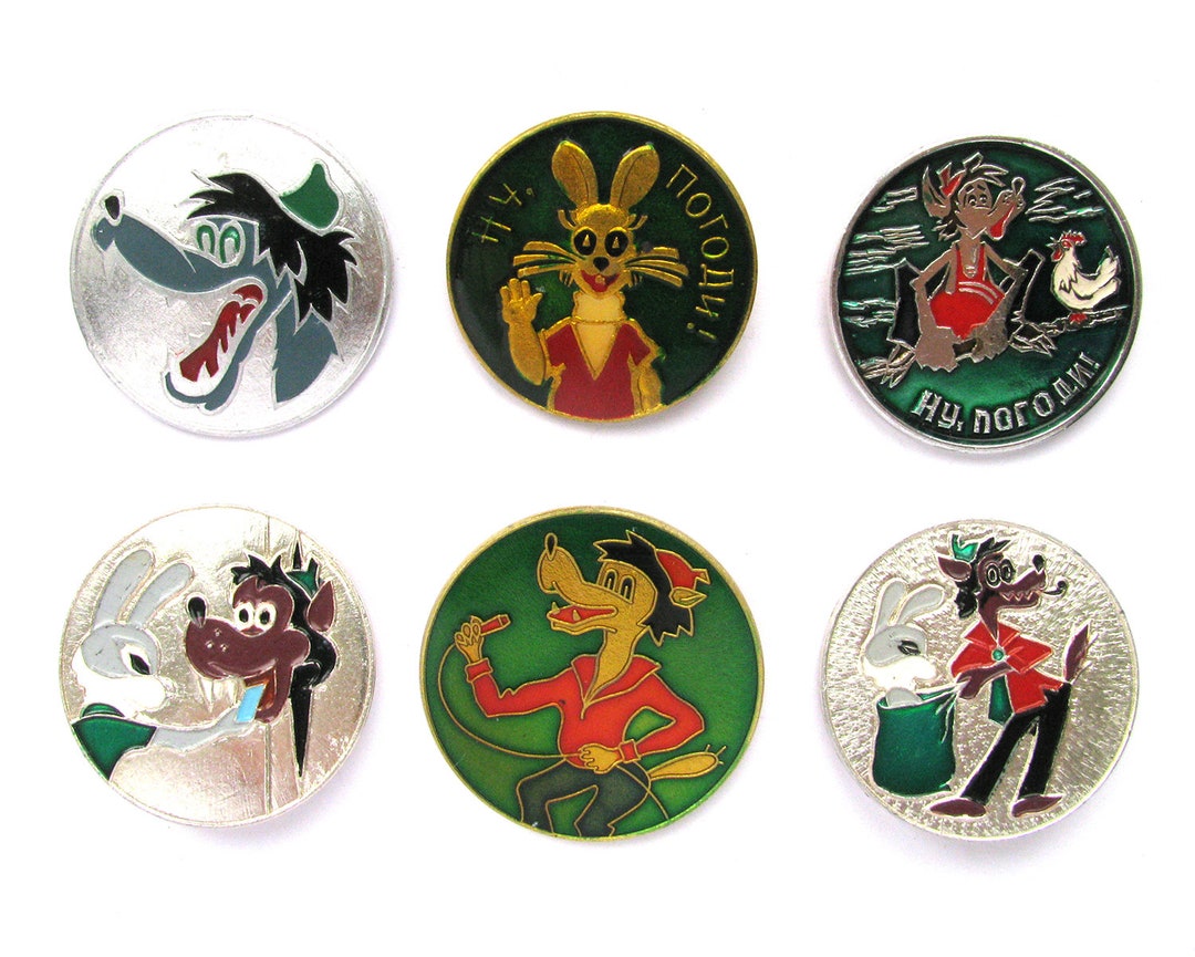 アンティーク オオカミとウサギの型バッジ 1970年代 il_1080xN.5533992538_1n9q.jpg