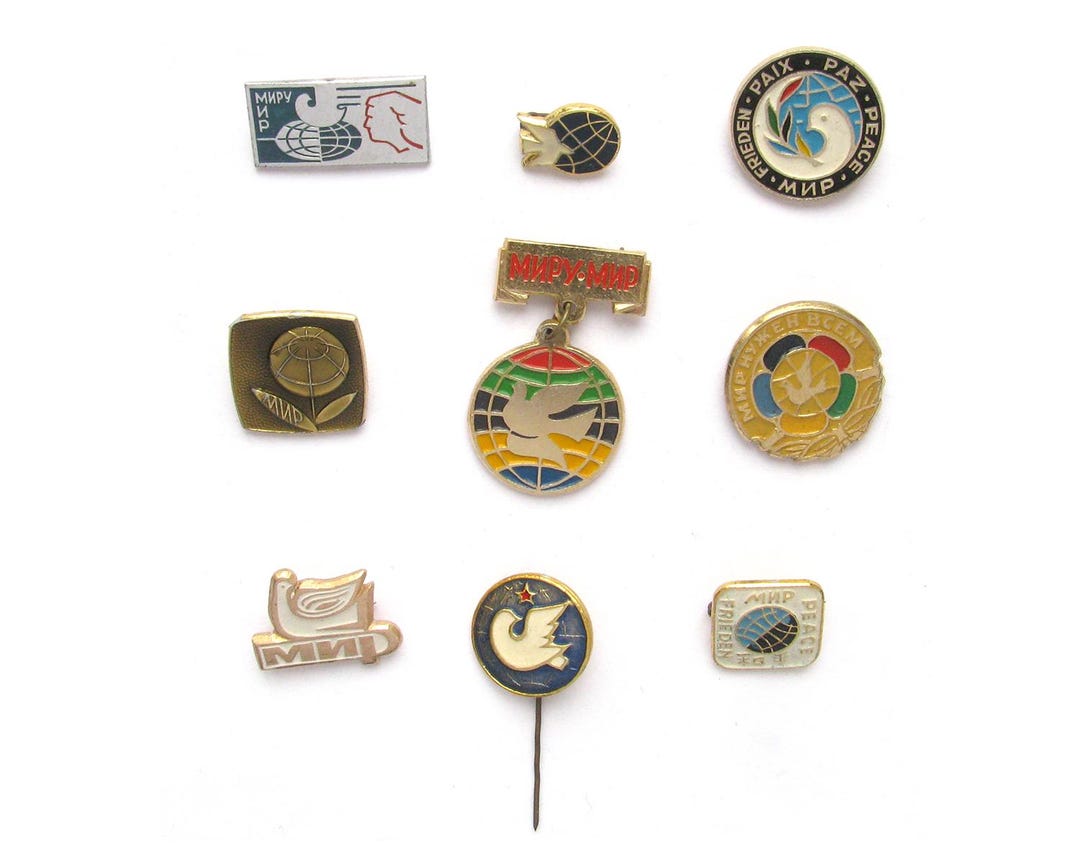 Peace Pins, Soviet Badge, Friendship, Moscow 85, Pick from set