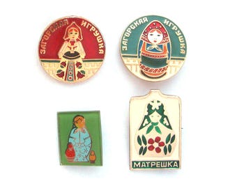 Matrjoschka-Puppen und 8. März, Auswahl aus Set, sowjetische Vintage-Sammleranstecknadel, Kunst, Anstecknadel, Hergestellt in der UdSSR