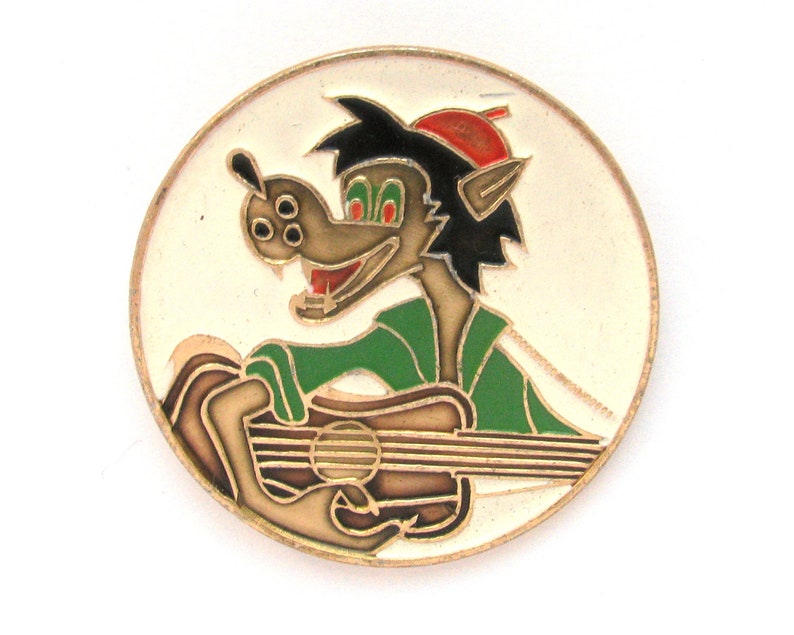 Nu pogodi USSR Children/'s badges Vintage collectible badge Wolf with guitar Soviet Vintage Pin Animal Cartoon Character