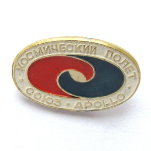 Sovjetisk rymdnål, Soyuz Apollo-nål, Kosmos, Märke, Sovjetisk vintage samlarnål, Sovjetisk nål, Sovjetisk nål, Sovjetunionen, 1975, 70-talet
