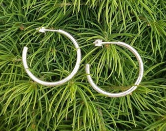 Pendientes de aro de plata de ley 925. Aros delicados. Pendientes de aro contemporáneos. Aros elegantes. Aros finos. Aros para el día a día. Aros de 2,5 cm (1 pulgada).