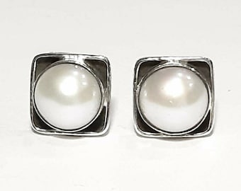 Pearl earrings Sterling silver stud earrings Freshwater pearl studs Natural pearl gemstones White pearl jewelry June birthstone Bridal studs