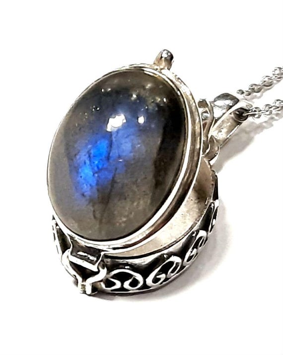 Labradorite photo locket necklace 925 Sterling silver Keepsake 3-D charm box pendant Movable lid locket Labradorite gemstone prayer box