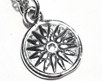Collar de sol en plata de ley 925 con moneda griega antigua, colgante de sol, medallón de sol de Helios Vergina, colgante de moneda unisex de Alejandro Magno.