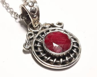 Rubí Colgante De Plata De Ley 925 Rodiada Cadena Regalo