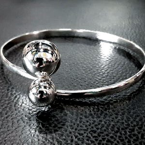 Torque bracelet 925 Sterling silver torque bangle Two balls bracelet Interlinked bracelet Unisex torc Two balls bangle Double ball bracelet