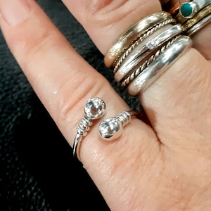 Zwei Kugel Ring 925 Sterling Silber Torque Ring Verstellbares Band Zwillings Kugel Ring Torque-Bandring Zwei Kugel Band Doppelkugelring Torque Ring