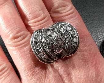 Anillo de 3 dedos Anillo de plata de ley Anillo arquitectónico Anillo grueso Anillo bombé Anillo de burbuja grande Anillo grande Joyería arquitectónica Anillo boho