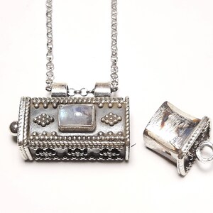 Moonstone locket necklace Sterling silver locket Keepsake Moonstone gemstone locket Prayer box Poison box pendant Secret compartment pendant