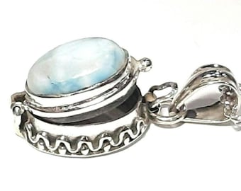 Collar con medallón de foto de larimar Medallón de plata de ley 925 Medallón de recuerdo Medallón de larimar Colgante de caja de veneno Medallón de piedra preciosa de larimar Pastillero