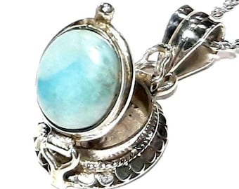 Collar con medallón de foto de larimar Medallón de plata de ley 925 Medallón de recuerdo Medallón de larimar Colgante de caja de veneno Medallón de piedra preciosa de larimar Pastillero