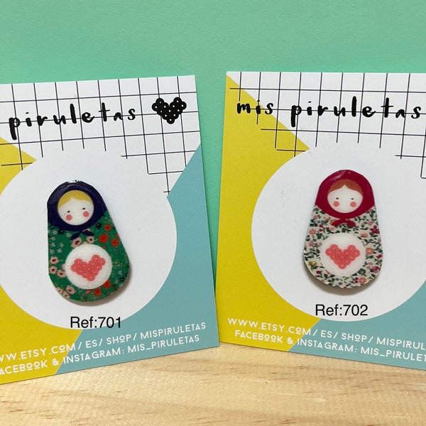 MATRYOSHKA PINS - Bijoux - Illustration - Cuir végétalien (Pin / badge)