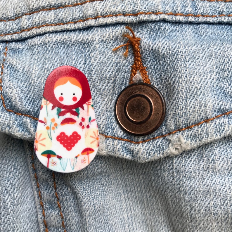 Illustration MATRYOSHKA PINS Jewellery Pin insignia shrink plastic