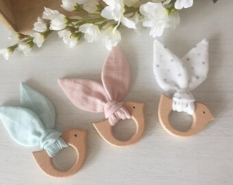 Birdy teether wooden natuel untreated and fabric mix