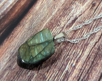 Natural Labradorite Pendant, Small labradorite necklace, Blue Gemstone Necklace