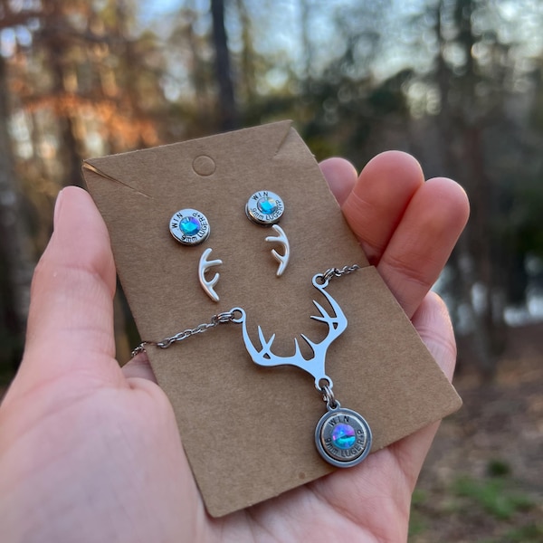 Collar de asta de ciervo con bala, pendientes de asta, pendientes de bala // Conjunto de 3 piezas // Joyería de caza, regalos de caza para mujeres, joyería de bala