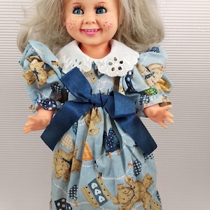Vintage Girl Doll from 80&#39;s to 90&#39;s dressed silver hair clising eyes Doll Collectibles