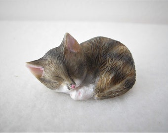 Vintage Gray And White Cat Kitten Miniature Dollhouse Doll House Picture