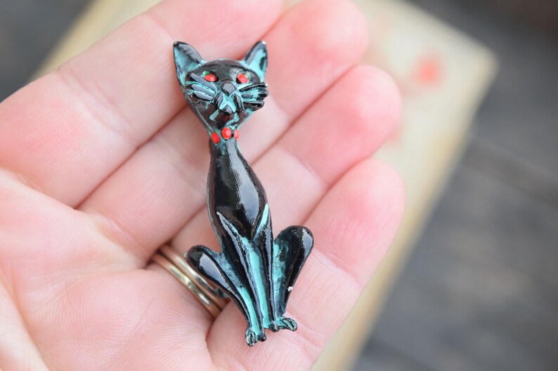 Red Eyes Black Cat Cat Jewelry Red and Aqua Black Cat Pin Vintage Pin Aqua Detail Cat Pin Vintage Brooch Cat Brooch Red Collar