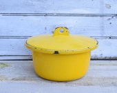 Yellow Enamel Pot, Dutch Oven, Voss Ovenware, Yellow Enamelware, Cast Iron Enamelware, Yellow Kitchen, Large Yellow Pot, Chippy Enamelware