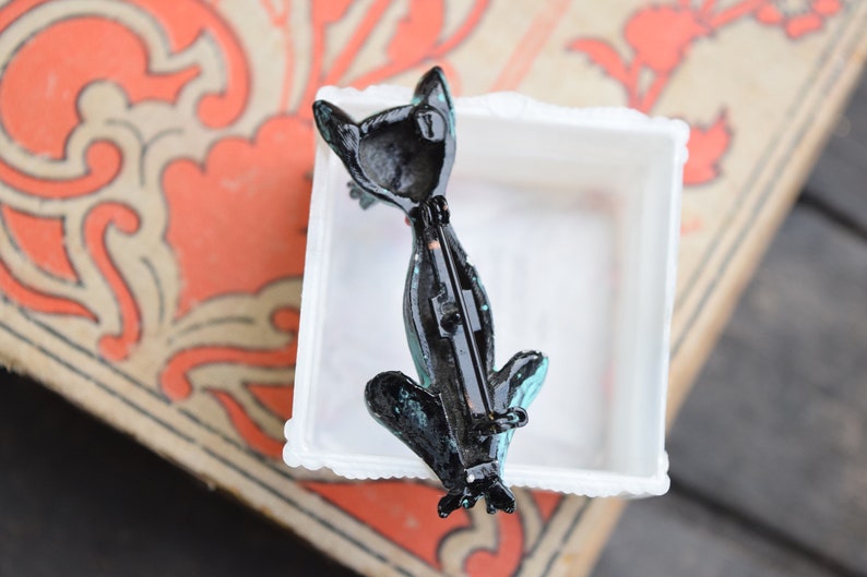 Red Eyes Black Cat Cat Jewelry Red and Aqua Black Cat Pin Vintage Pin Aqua Detail Cat Pin Vintage Brooch Cat Brooch Red Collar