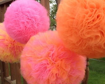 Tulle Pom Poms, Set of 6, tulle pom poms,Tutu party decoration,wedding decoration baby shower Centerpiece,Wedding pom poms