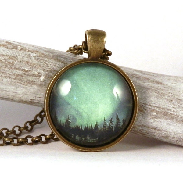 aurora borealis pendant - northern light necklace - night sky jewelry - green pendant - nature jewelry - aurora pendant - science necklace